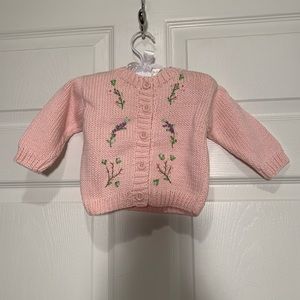 NWOT, Cotton baby cardi sweater w ribbon appliqué